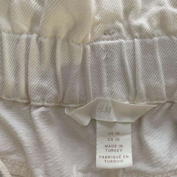 H&M paper bag denim shorts - Picture 3 of 3